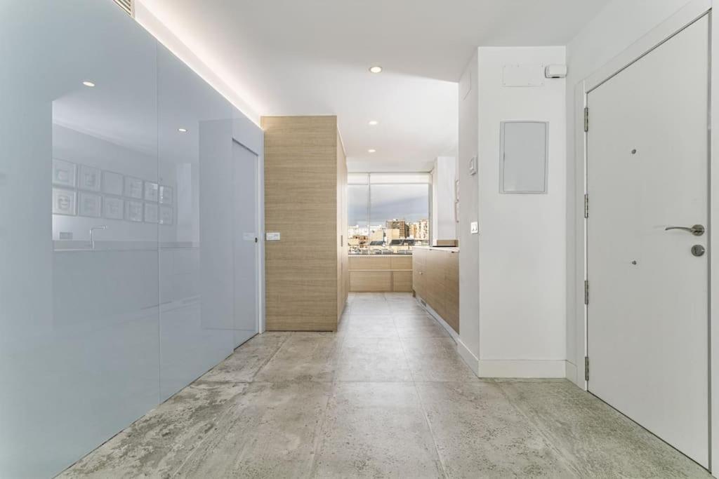 Moderno Y Completo Apartamento Frente Al Mar Málaga Eksteriør bilde