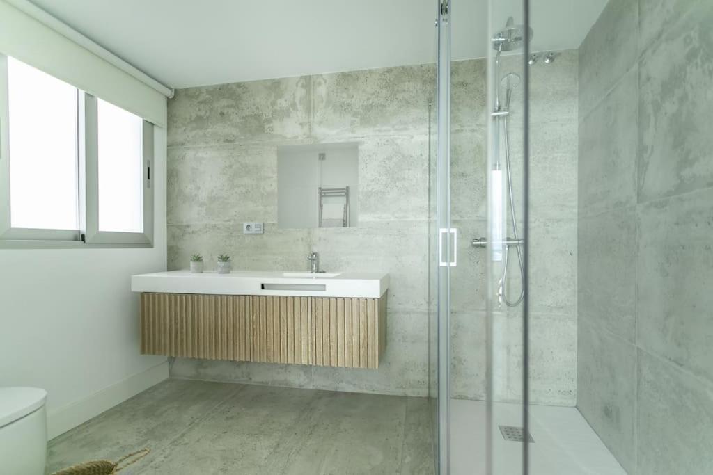 Moderno Y Completo Apartamento Frente Al Mar Málaga Eksteriør bilde