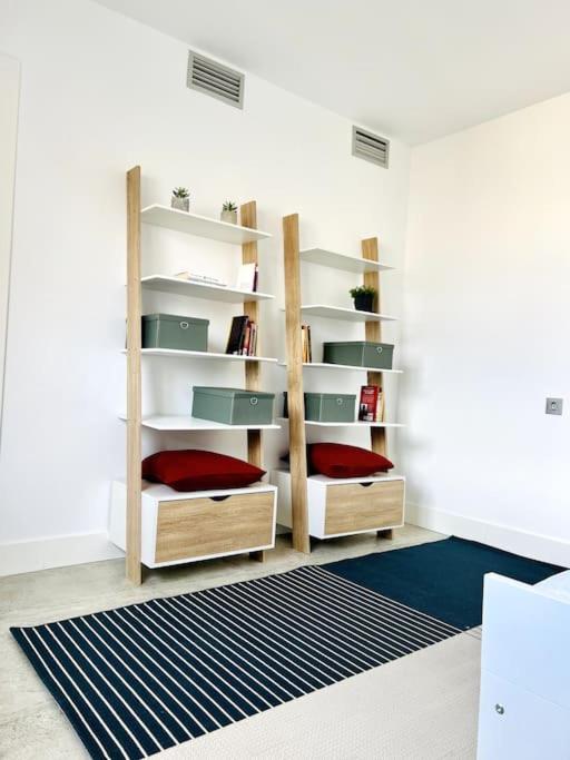 Moderno Y Completo Apartamento Frente Al Mar Málaga Eksteriør bilde