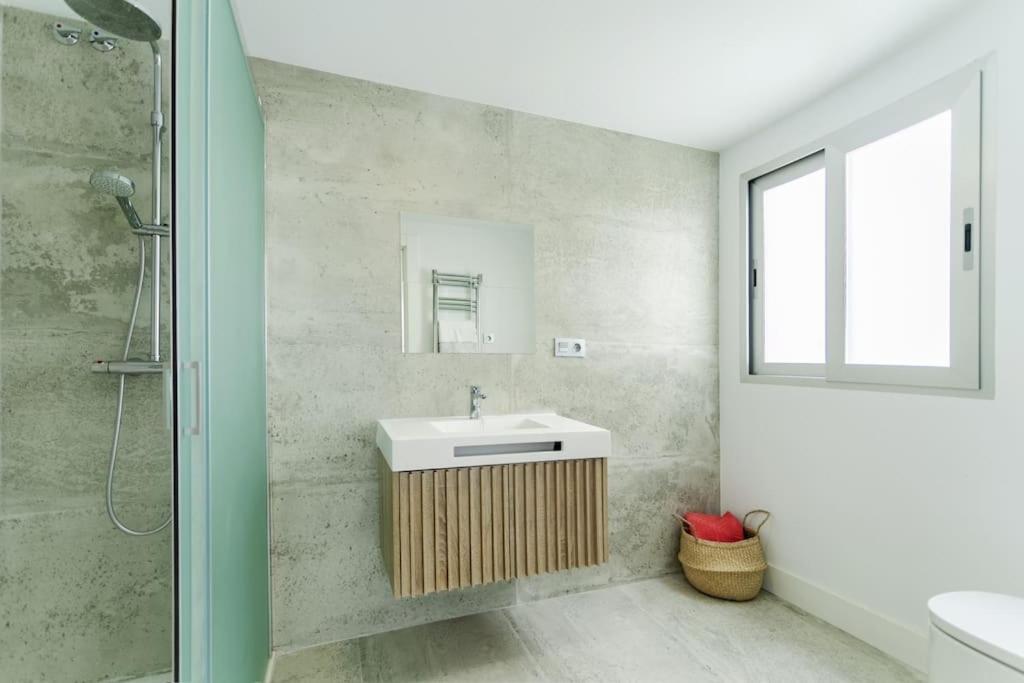 Moderno Y Completo Apartamento Frente Al Mar Málaga Eksteriør bilde